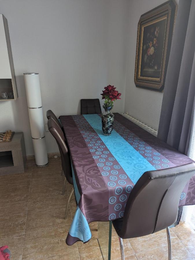 Apartmán Vivienda Compartida Con Ambiente Familiar Sesena Exteriér fotografie