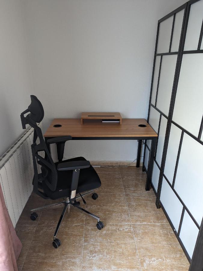 Apartmán Vivienda Compartida Con Ambiente Familiar Sesena Exteriér fotografie